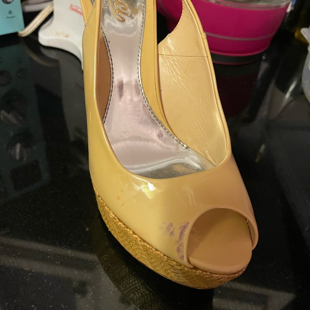 Gucci 38.5 shoes ๐* - Picture 9 of 10